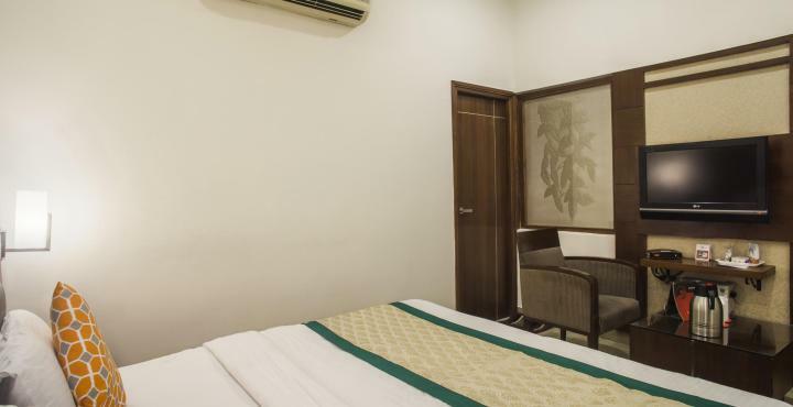 Hotel Mint